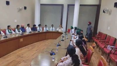 Educational Trip to Vidhan Sabha: photo 3 of 4